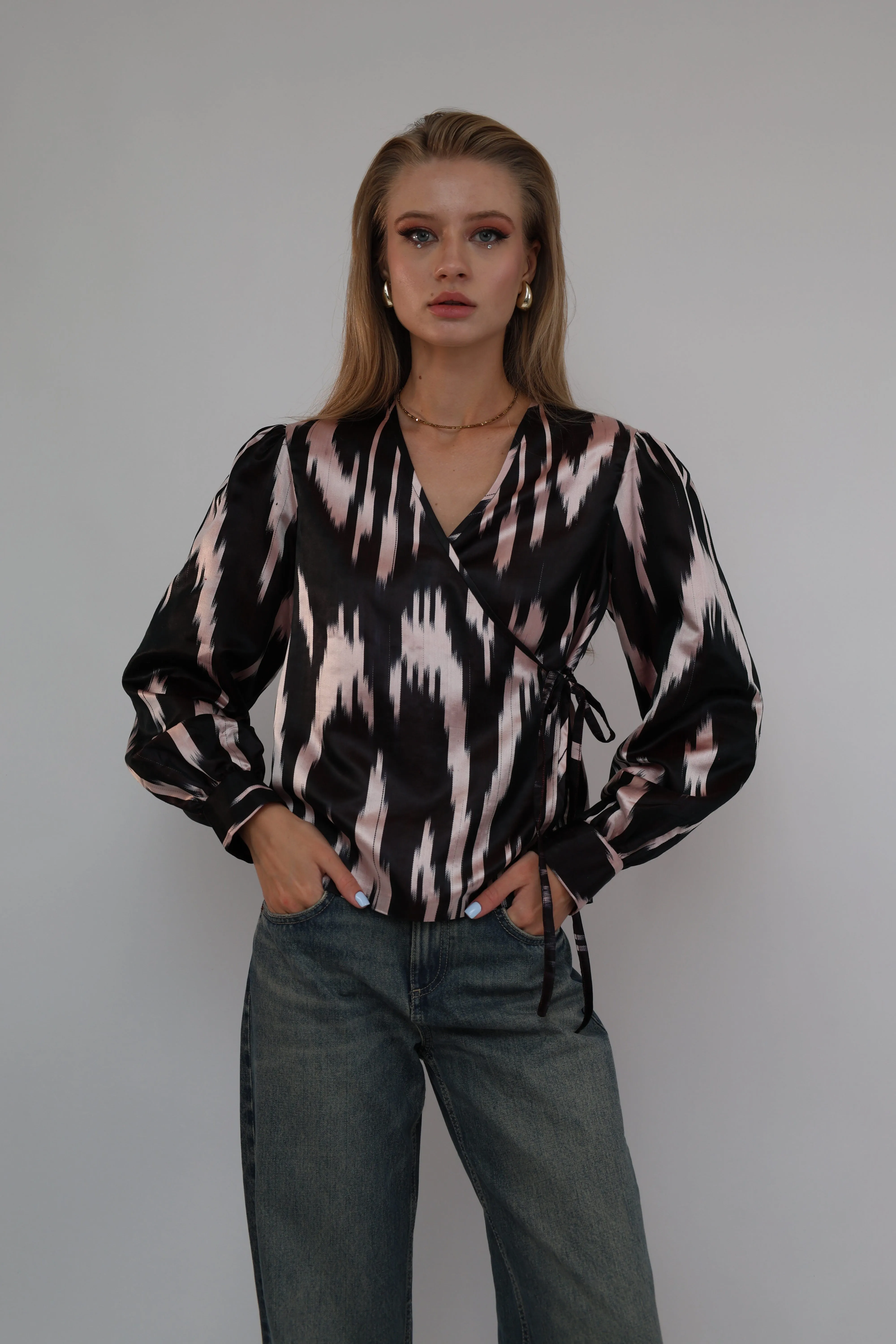 100% Silk Vintage Long Sleeve Blouse Black