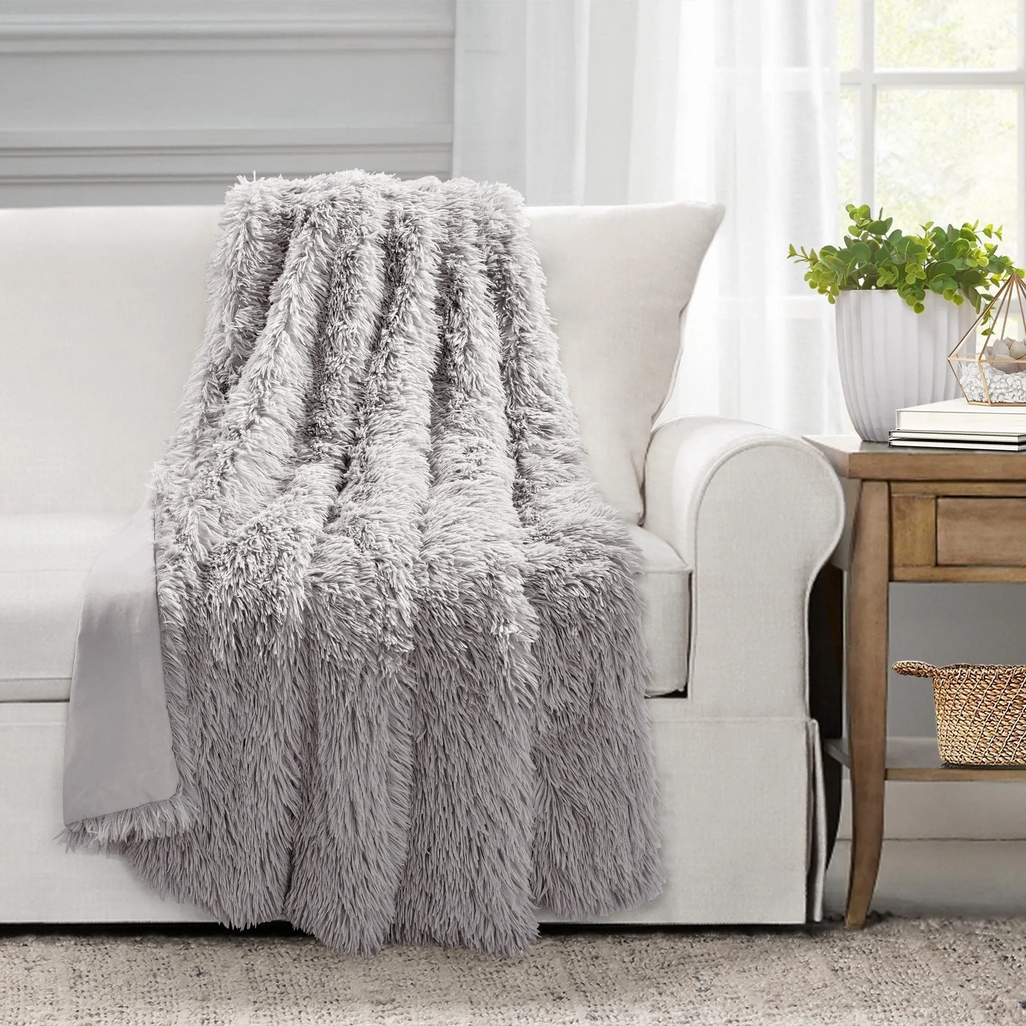 Emma Faux Fur Throw Blanket