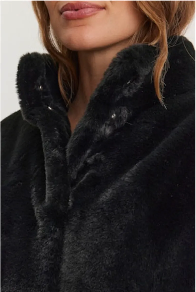 Velvet by Graham & Spencer Sheena 06 Faux Fur Jacket | Black