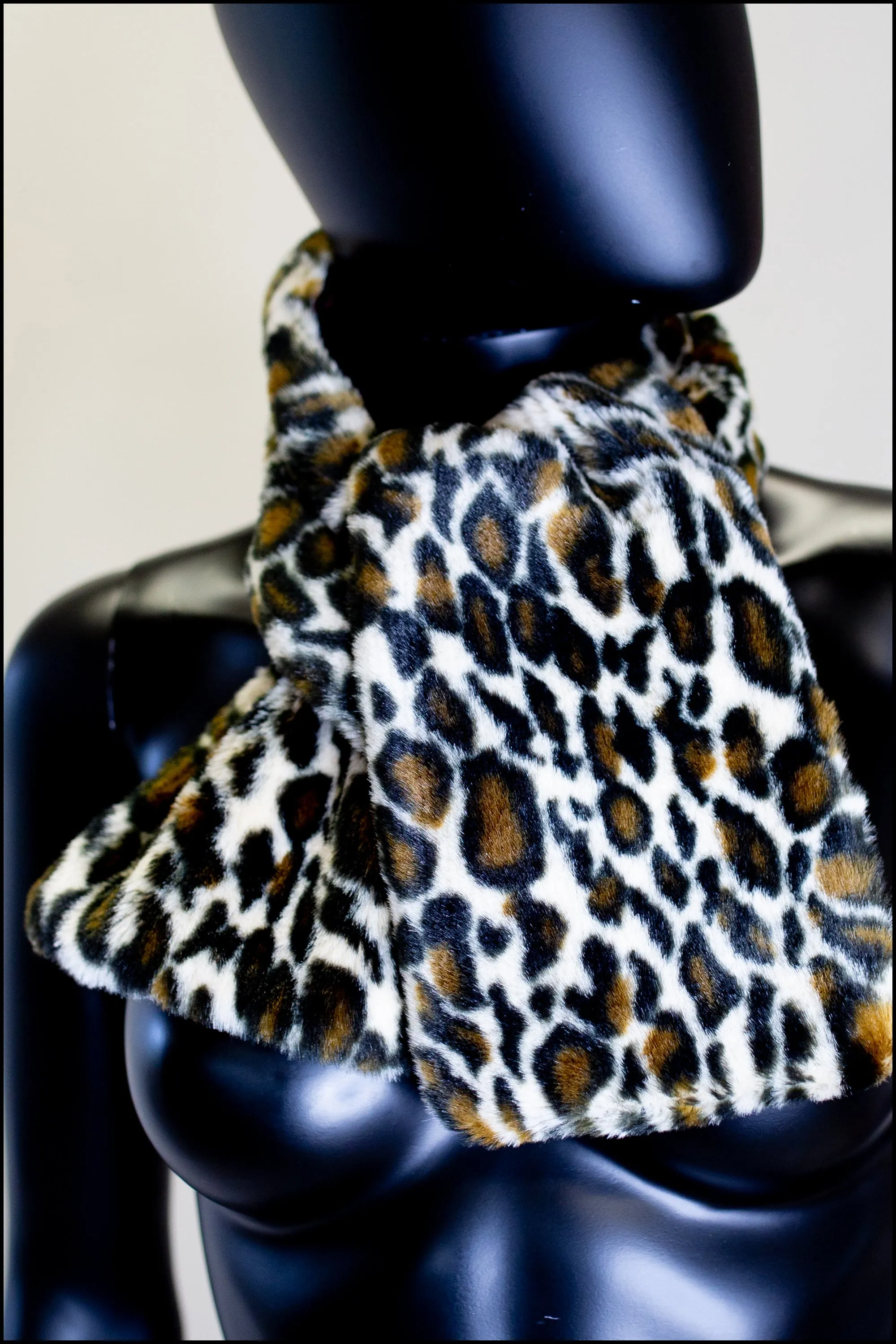 Vintage 1950s Leopard Faux Fur Scarf