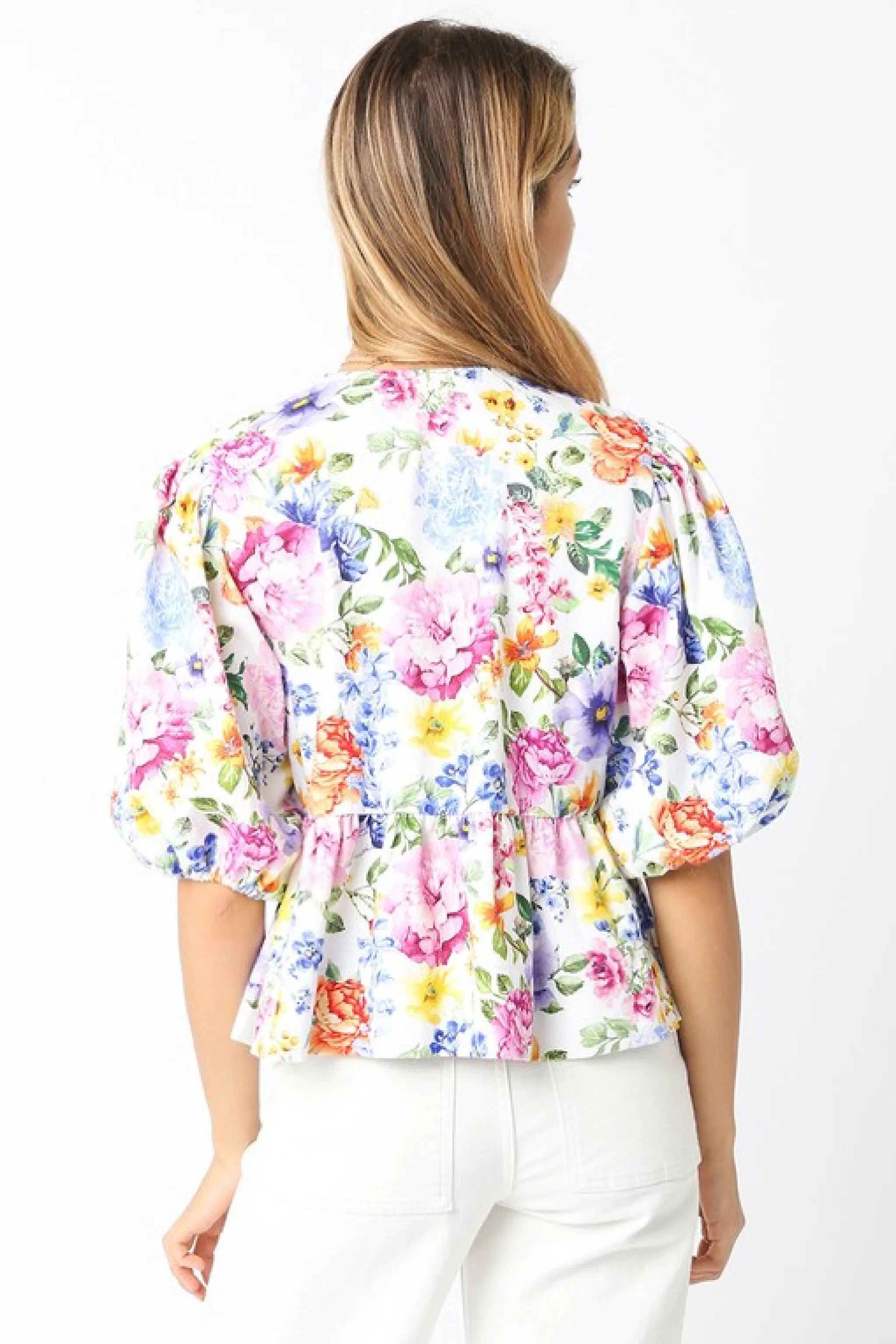 Waitlist 1/20 ♥ Mindy Short Puff Sleeve Front Tie Floral Print Top Blue White